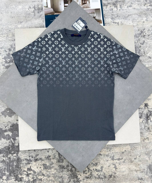 Louis Vuitton Monogram Gradient Short Sleeves T-Shirts Men's Women's in Grey Color Reps Sale UK Best Quality AAA Replica