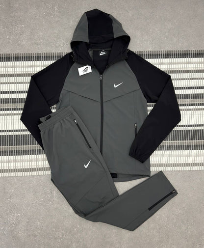 Nike Tech Fleece Tracksuit Men's in 2 Colors Reps Sale UK Best Quality AAA Replica