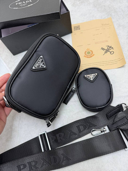 Prada Brique Re-Nylon and Saffiano Leather in Black Men's Bag Reps Sale UK Best Quality AAA Replica