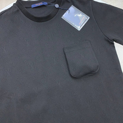 Louis Vuitton Monogram 3D Pocket Men's Women's T-Shirts in Different Colors Reps Sale UK Best Quality AAA Replica