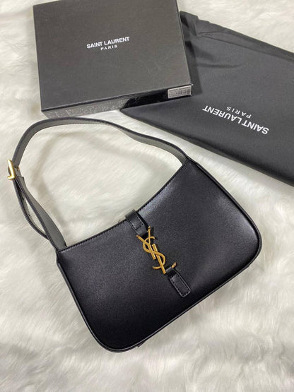 Saint Laurent Le 5 à 7 Hobo Bag Women's Bag in Black Color Reps Sale UK Best Quality AAA Replica