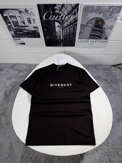 Givenchy Reverse Logo T-Shirt Men's Women's in 2 Colors Reps UK Best Quality Sale AAA Replica