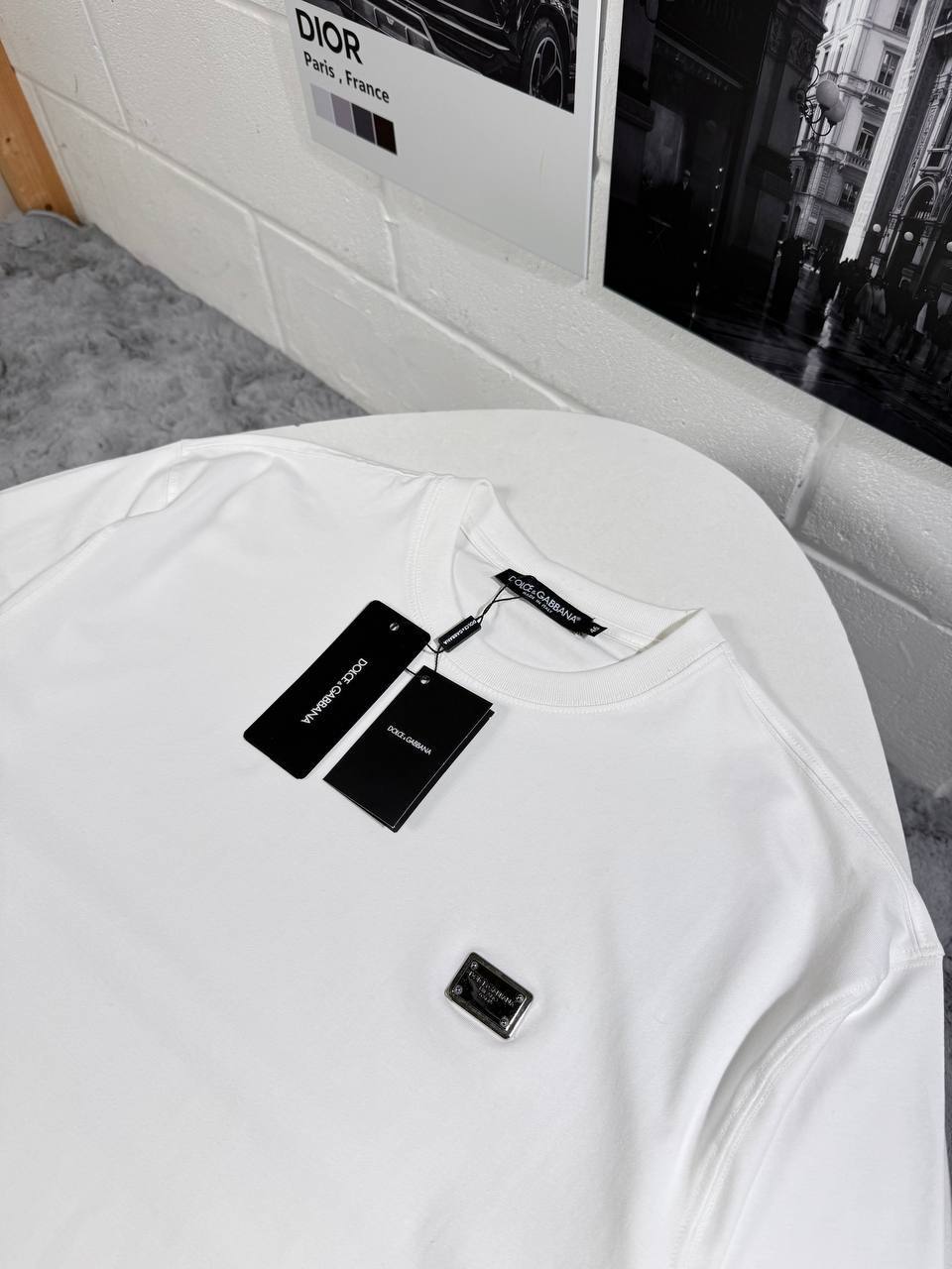 Dolce & Gabbana Logo Plaque Crewneck T-Shirt Men's Women's in 2 Colors Reps UK Best Quality Sale AAA Replica