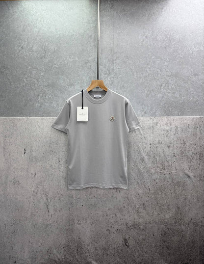 Moncler Classic Logo Patch Short Sleeve in Different Colors T-Shirt Men's Women's Reps Sale UK Best Quality Replica