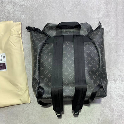 Louis Vuitton Montsouris Monogram Eclipse Canvas Backpack Men's Women's in Black Reps Sale Best Quality AAA Replica