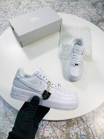 Nike Air Force 1 Low '07 "Triple White" Ref: CW2288-111 Sneakers Women's Reps Sale UK Best Quality AAA Replica