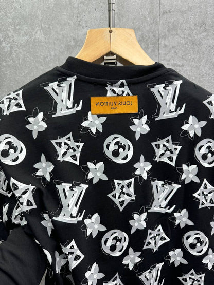 Louis Vuitton 3D Monogram Full Print T-Shirts Men's Women's in 2 Colors Reps Sale UK Best Quality AAA Replica