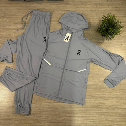 On Cloud Lightweight Running Core Tracksuits in Different Colors Men's Reps Sale UK Best Quality AAA Quality Replica