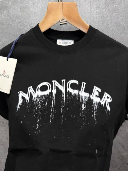 Moncler Spray Arch Logo Men's Women's T-Shirts in 2 Colors Reps UK Best Quality AAA Replica