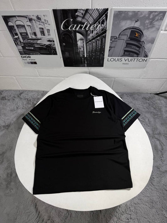 Givenchy Classic Embroidered Logo Crewneck Flower Sleeve Men's Women's T-Shirts in Different Colors Reps UK Best Quality AAA Replica