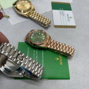 Rolex Day-Date 40 Everose Gold President bracelet AAA replica watch UK - men's 2 dial colours reps