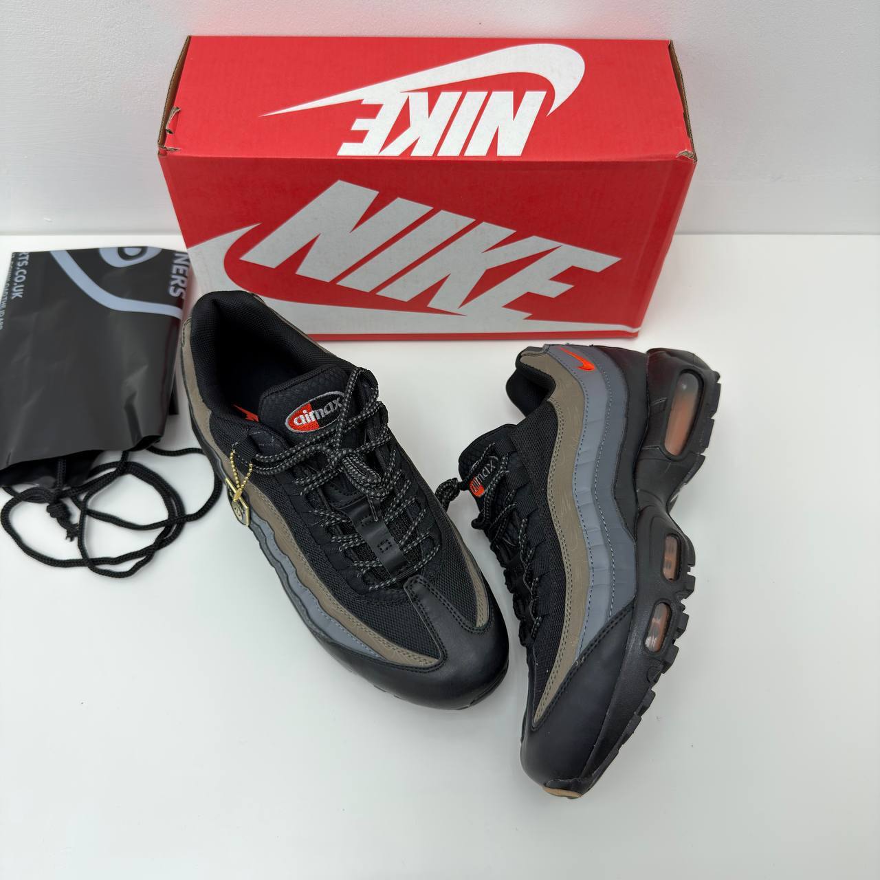 photo 5791681056003001288 y Nike Air Max 95 Black Picante Reflective FD0663-002 men's AAA replica trainers UK - designer reps sale