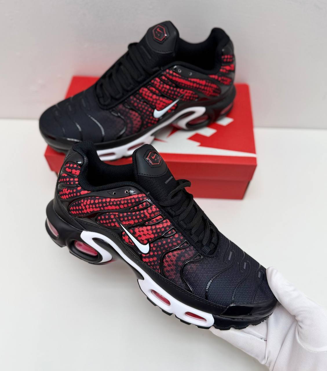 photo 5798810998067105403 y Nike TN Air Max Plus Gradient Bred men's AAA replica trainers UK - designer reps sale