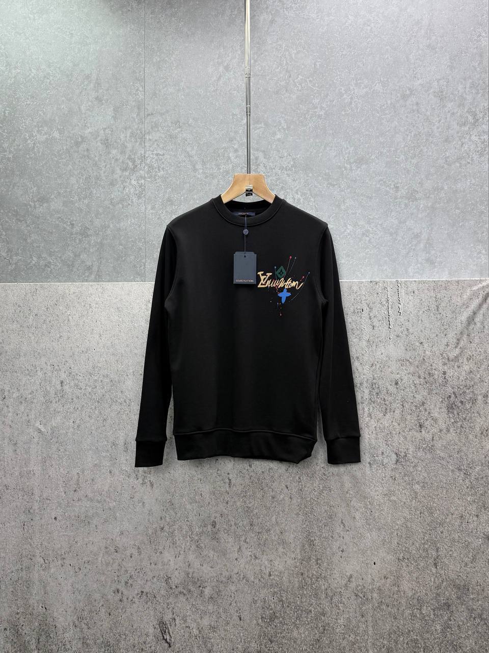 photo 5798810998067105425 y Louis Vuitton Splash Pattern Graphic crewneck jumper AAA replica UK - men's women's 2 colours reps