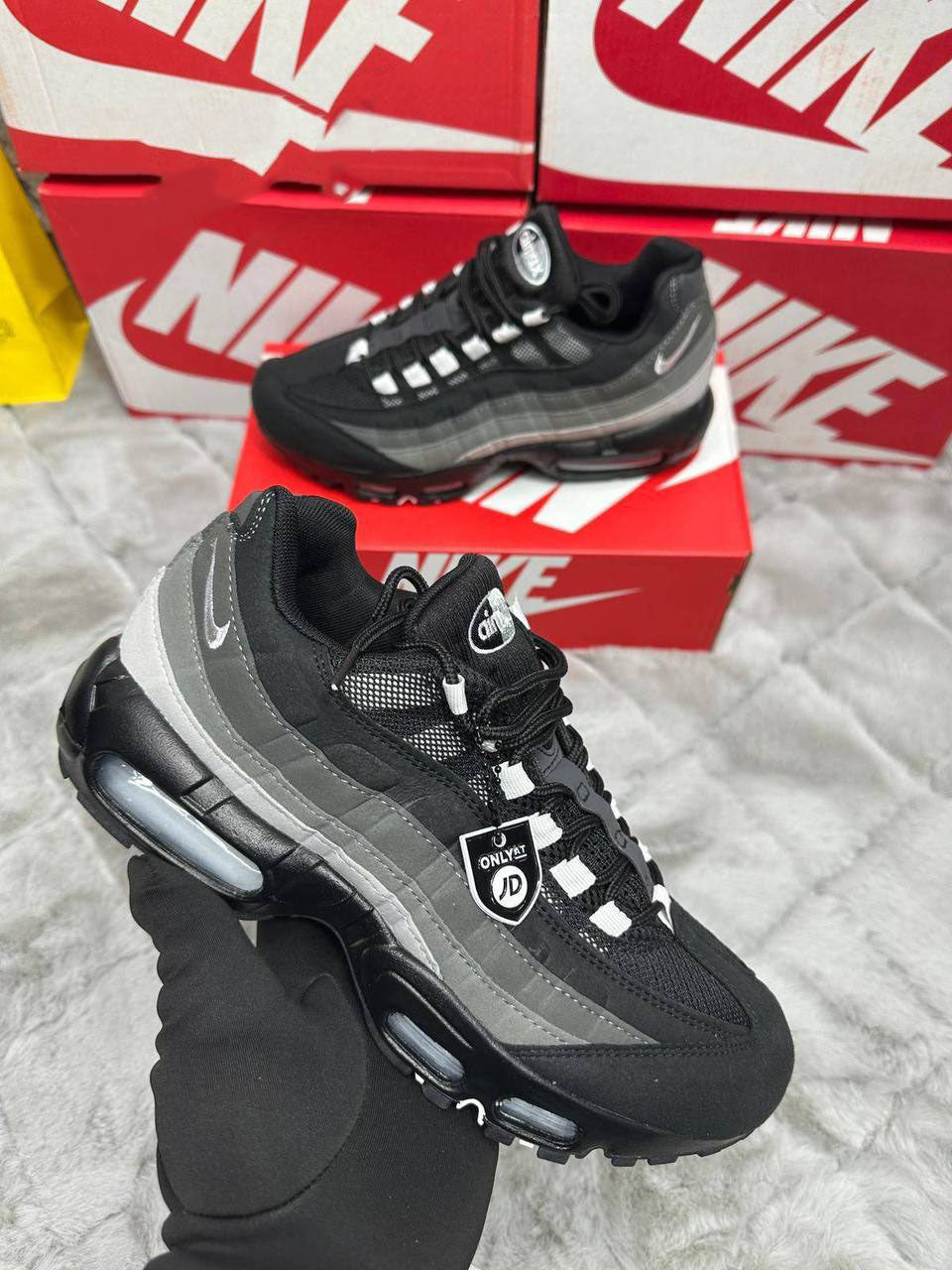 photo 5819053531120471888 y 94154580 f462 4400 92c7 5210a1a22a35 Nike Air Max 95 Grey Gradient FV4710-003 men's AAA replica trainers UK — designer reps sale
