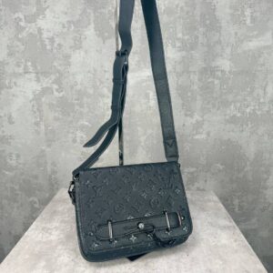 Louis Vuitton Steamer Monogram Taurillon Messenger black AAA replica bag UK — men's women's designer reps sale