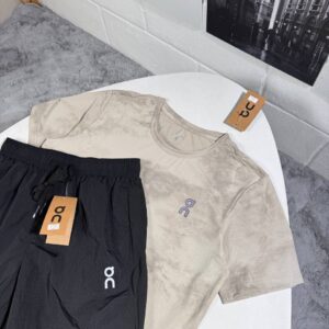 On Running Cloud-Wash men's AAA replica t-shirt and shorts set in sand and black colours — UK replica fashion sale