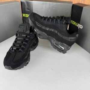 Nike Air Max 95 Essential Triple Black men's AAA replica trainers UK - designer reps sale