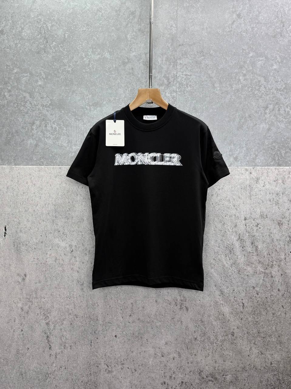 photo 5828132314595134651 y Moncler Blurred-Effect Logo Print Cotton t-shirt 2 colours AAA replica UK - men's women's reps sale