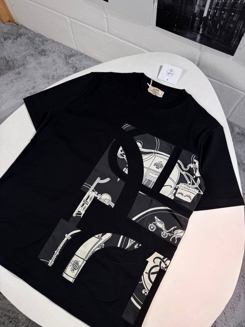photo 5832710985955872784 y Hermes Ex-Libris Printed crewneck t-shirt AAA replica UK - men's women's different colours designer reps