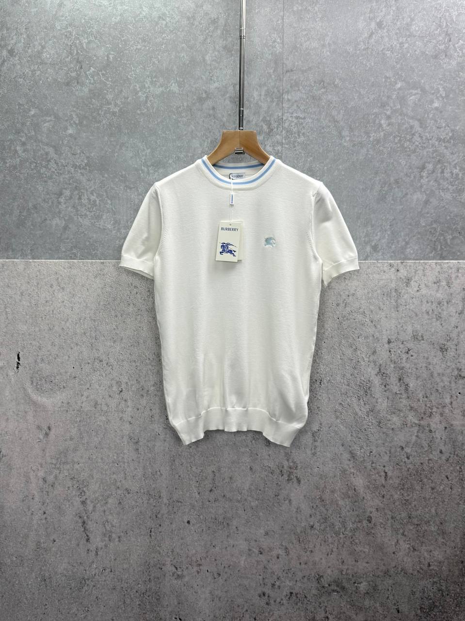 photo 5839087238568938991 y 39.jpg Burberry Equestrian Knight Design EKD Short Sleeve Knit Men's Women's T-Shirts in 2 Colors Reps Sale UK Best Quality AAA Replica