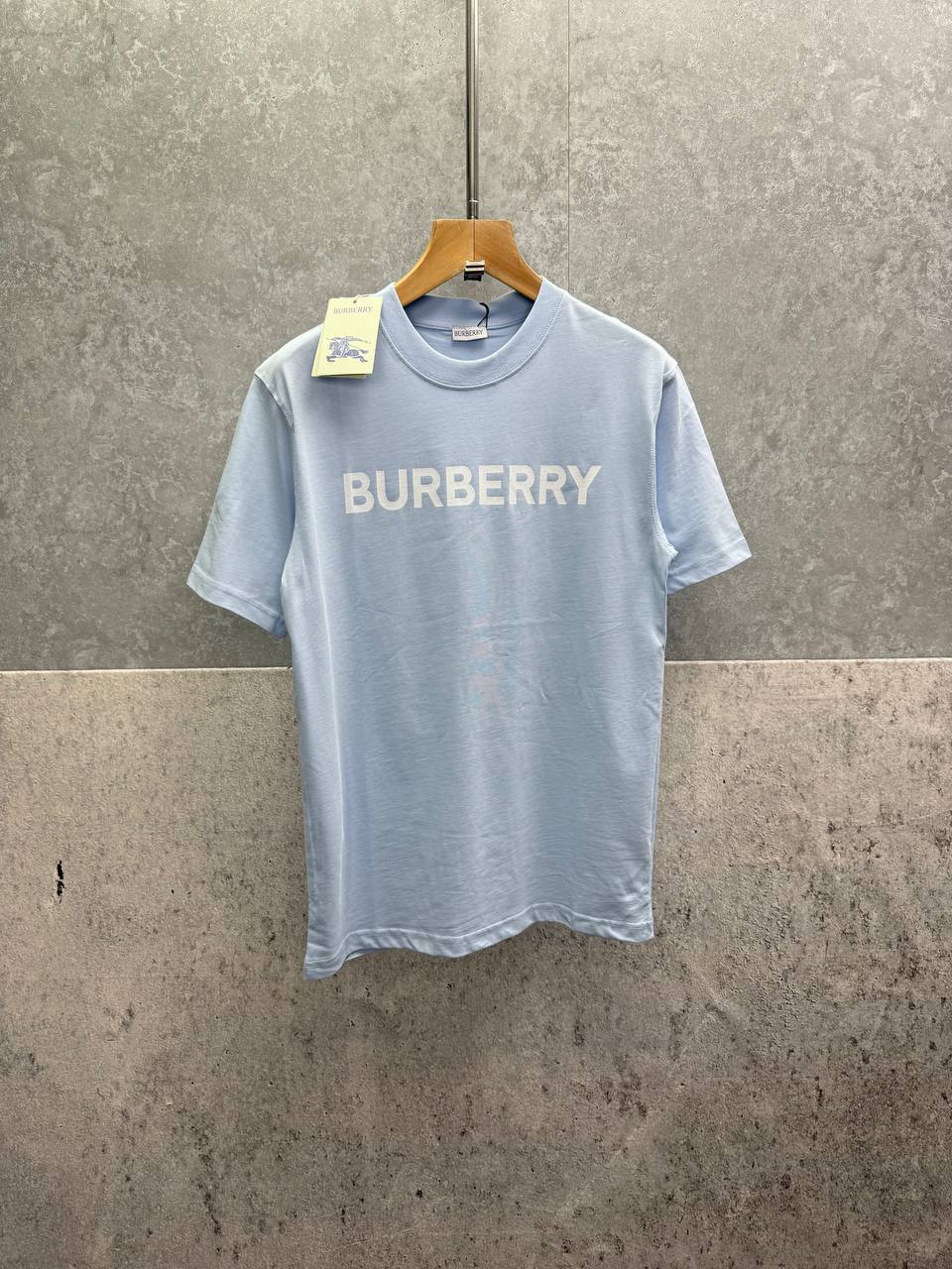photo 5839087238568939010 y 1.jpg Burberry Block Lettering Logo Print Short Sleeve Men's Women's T-Shirts in 2 Colors Reps Sale UK Best Quality AAA Replica