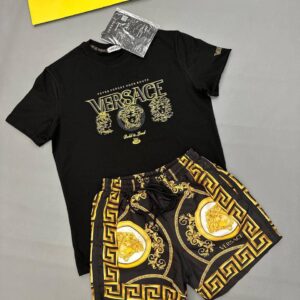 Versace Black & Gold Medusa Crest T-Shirt & Shorts Set Men's Reps Sale UK Best Quality AAA Replica
