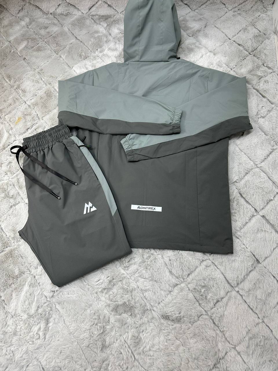 photo 5848330596600450314 y 7.jpg Montirex Two-Tone Windbreaker Tracksuit Men's in Grey Color Reps Sale Best Quality AAA Replica