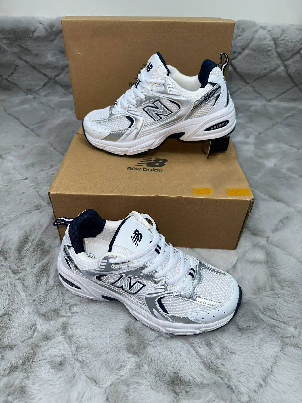 photo 5848330596600450320 y 905dcdb1 3499 451d 8194 d17115d1c63f.jpg New Balance 530 "White/Navy" MR530SG Women's Trainers Reps Sale UK Best Quality AAA Replica