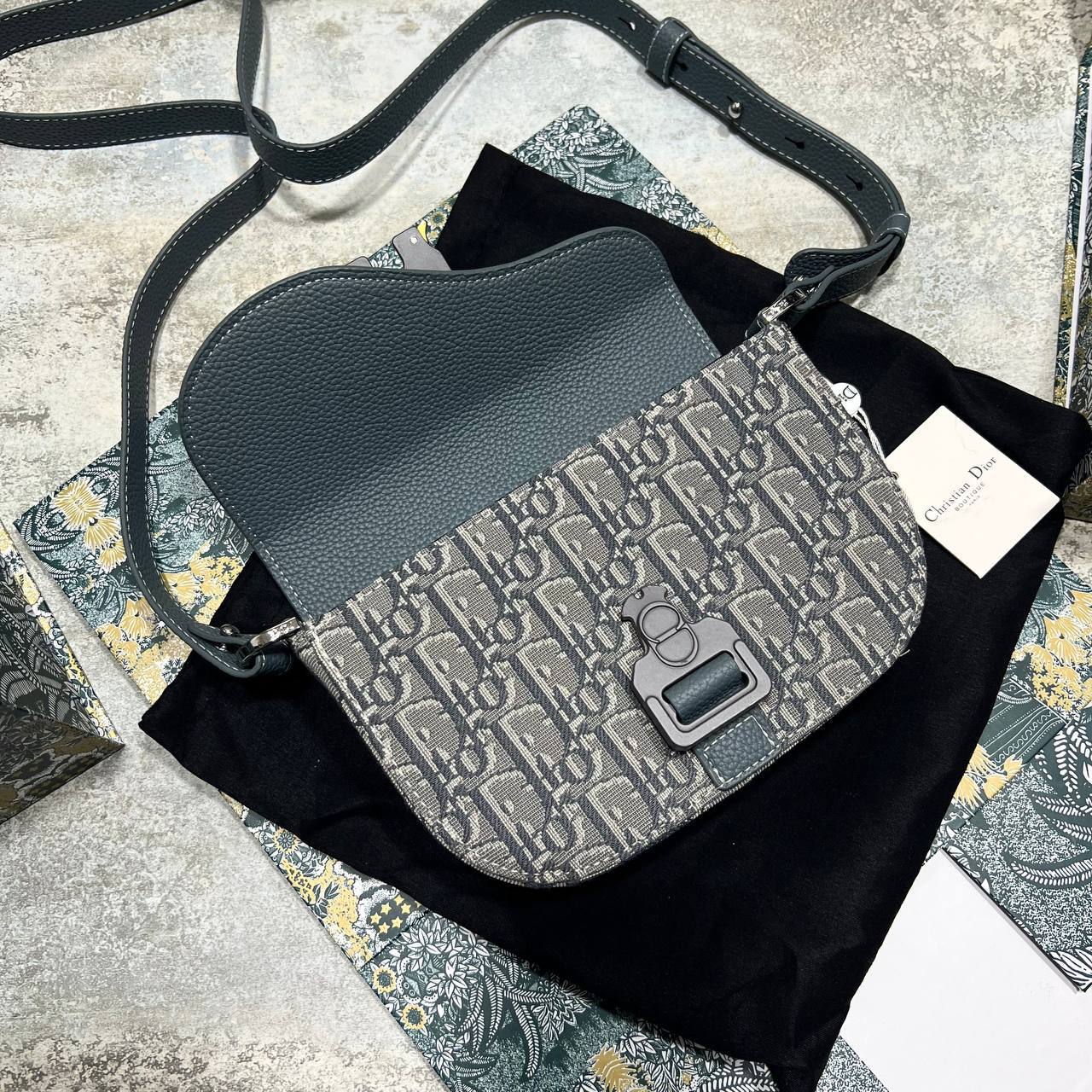photo 5848330596600450420 y.jpg Dior Mini Saddle Messenger Bag with Flap Men's Bag Grey Reps Sale UK Best Quality AAA Replica