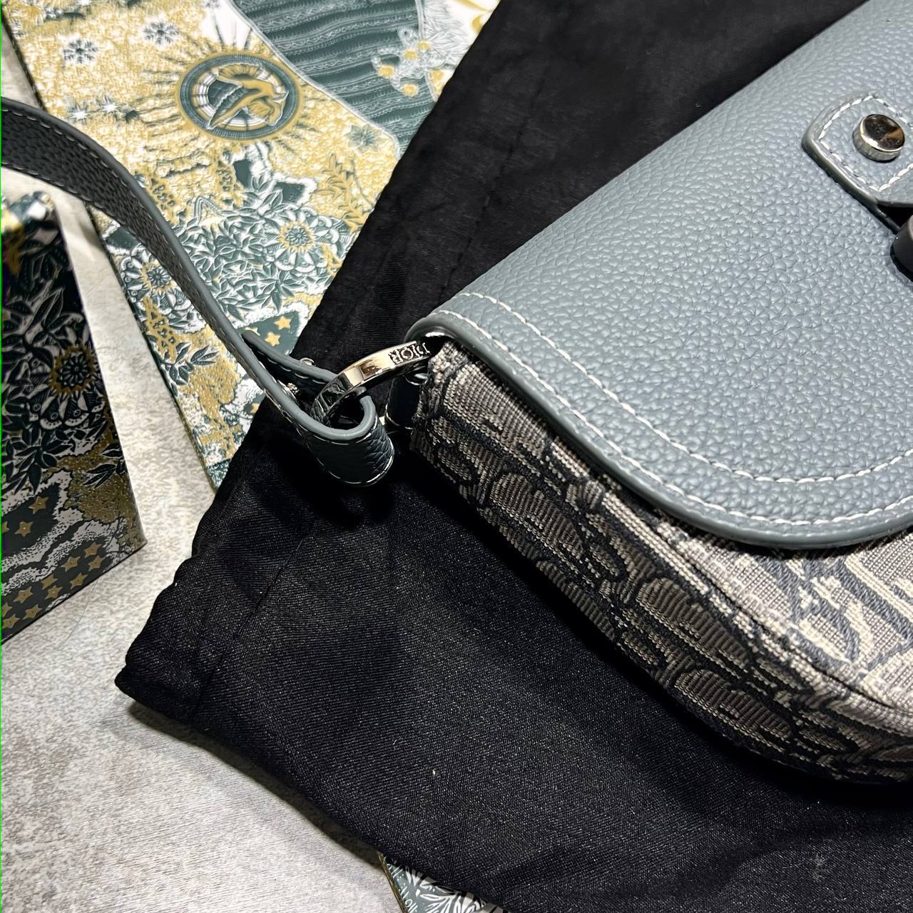 photo 5848330596600450421 y.jpg Dior Mini Saddle Messenger Bag with Flap Men's Bag Grey Reps Sale UK Best Quality AAA Replica