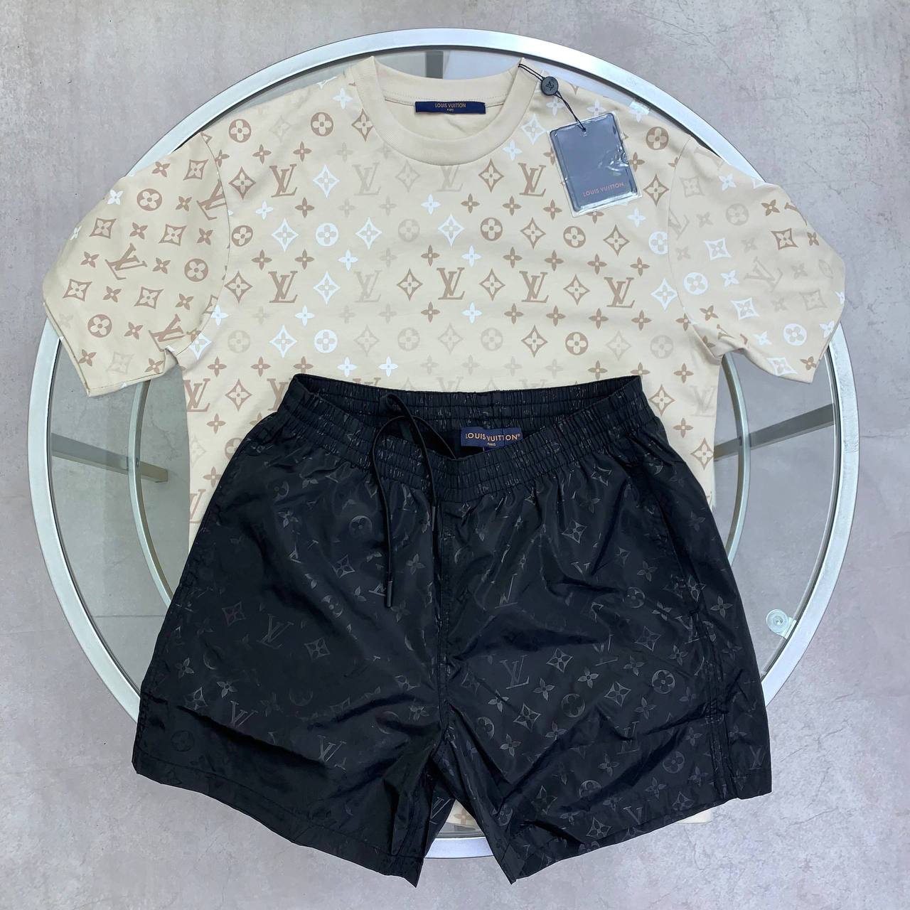 photo 5848330596600450627 y.jpg Louis Vuitton Monogram Pattern Short Sleeve T-Shirts & Shorts Set Men's Reps Sale UK Best Quality AAA Replica