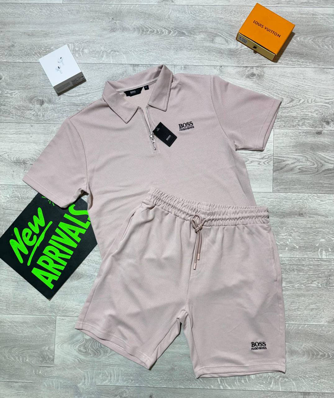 photo 5852696774454218049 y.jpg Hugo Boss Quarter-Zip Polo Shirts & Shorts Set in Light Pink Color Men's Reps Sale UK Best Quality AAA Replica