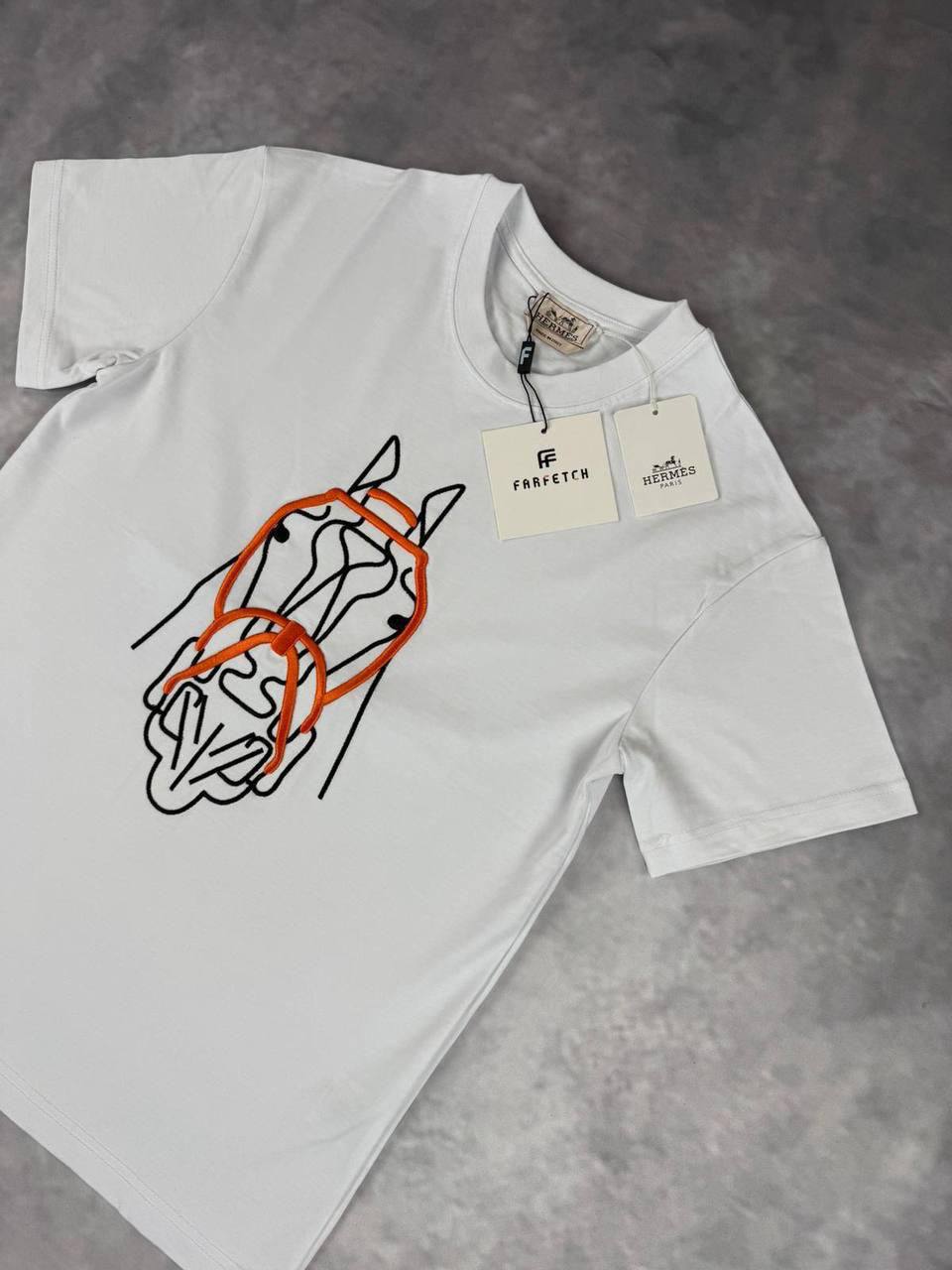 photo 5938073289710308875 y 41.jpg Hermes Horse's Head Patch Crewneck Men's Women's T-Shirts in 2 Colors Reps Sale UK Best Quality AAA Replica