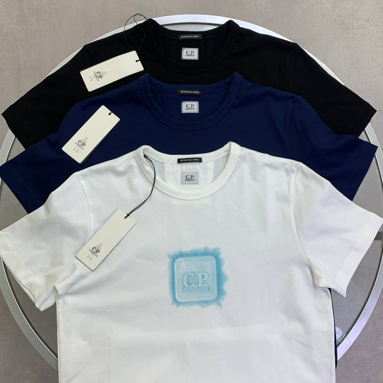 photo 5940325089523994231 y 2.jpg C.P. Company Metropolis Series Mercerized Badge T-Shirt in Different Colors Reps Sale UK Best Quality AAA Replica
