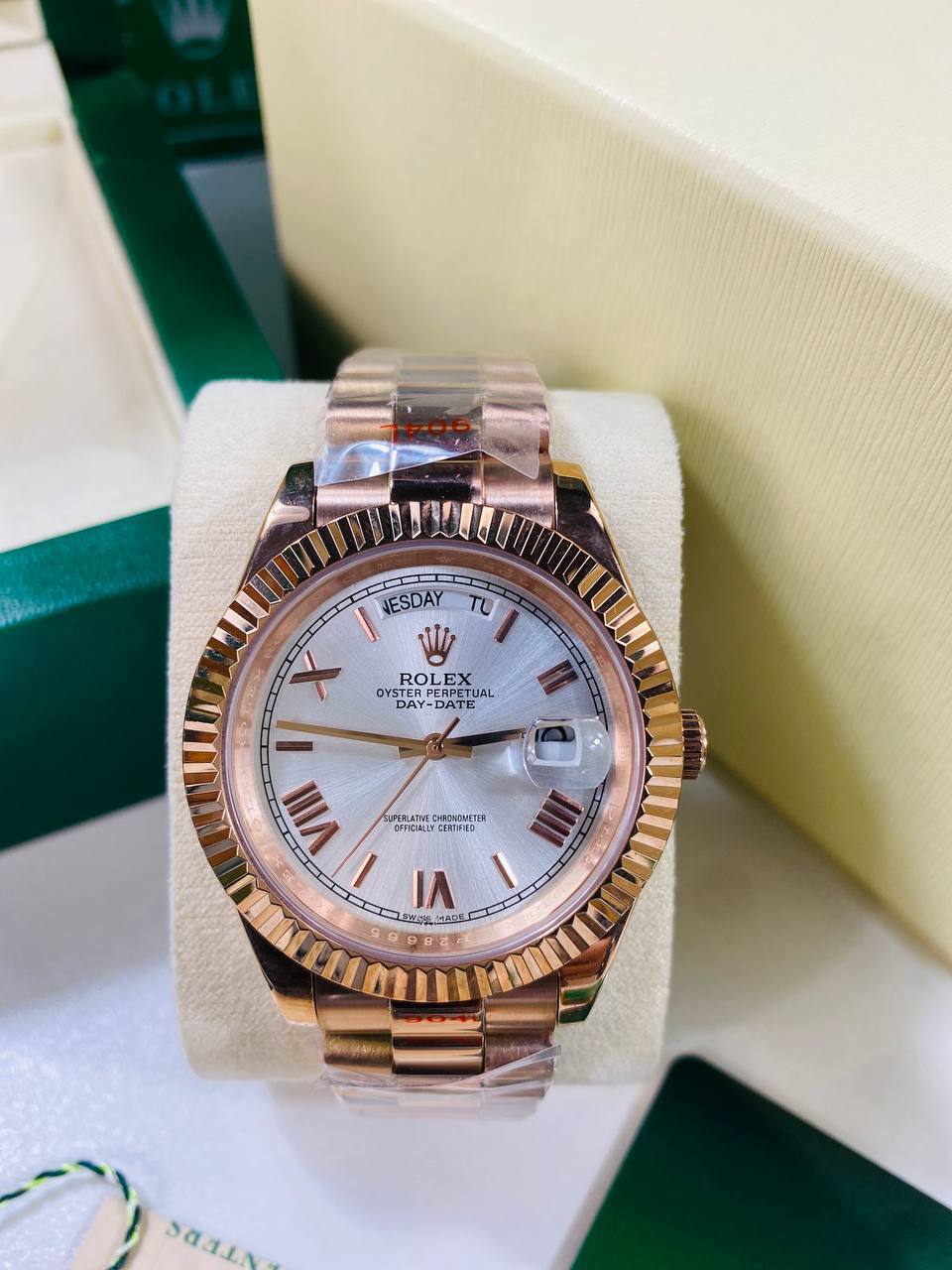 photo 5940325089523994267 y.jpg Rolex Day-Date 40 Everose Gold White Roman Dial 228235 Men's Watch Reps Sale UK Replica AAA Best Quality