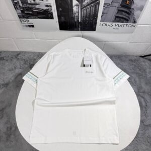 photo 6032658335108108046 y